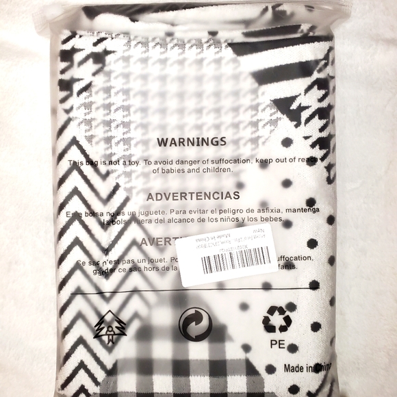 Artcest pillow covers black and white  new - Picture 6 of 7